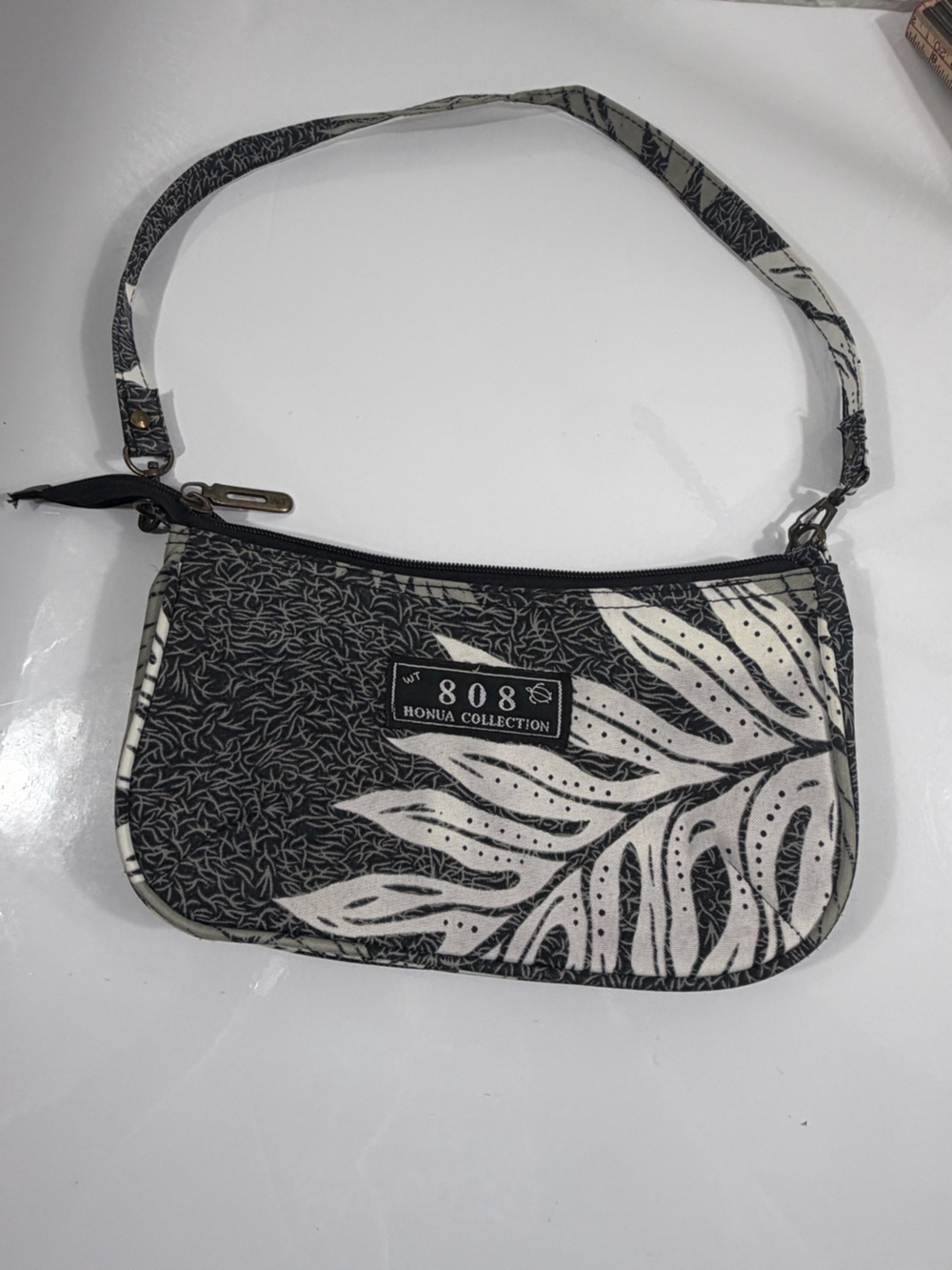 Hawaiian Shoulder Bag 808 Honua Collection Black Gray White